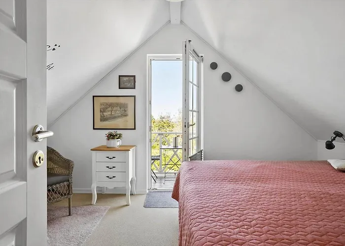 Fy400-brenderup-fyn-strandgardsvej-233 * Bro (Funen)