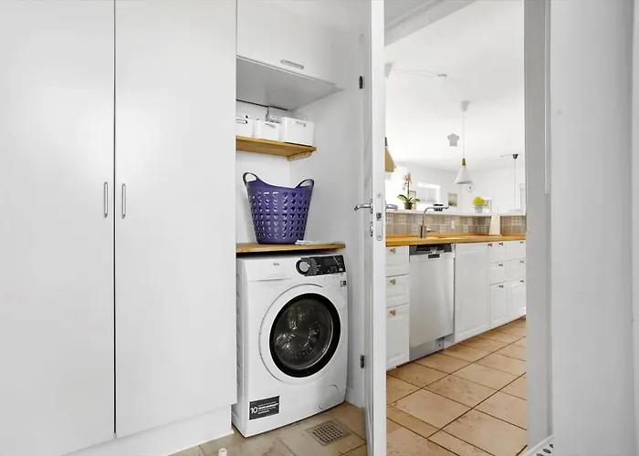 Fy400-brenderup-fyn-strandgardsvej-233 * Bro (Funen)